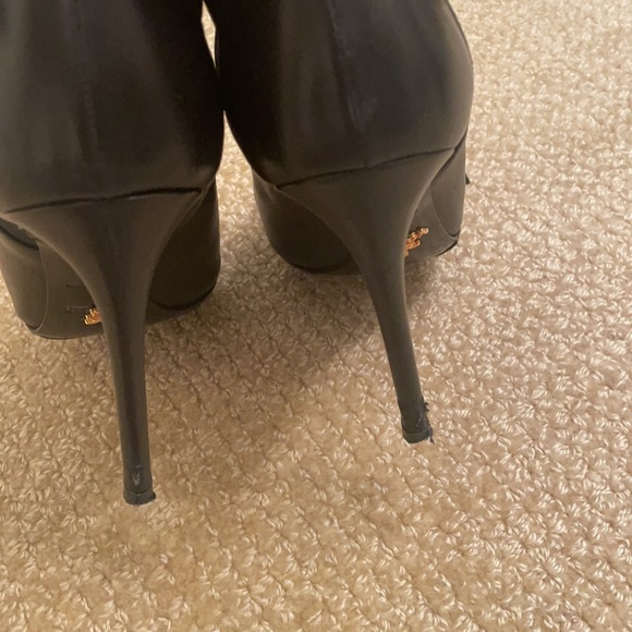 Heeled booties only worn once. - Picture 7 of 7